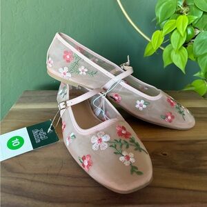 Wild Fable Floral Embroidered Flats